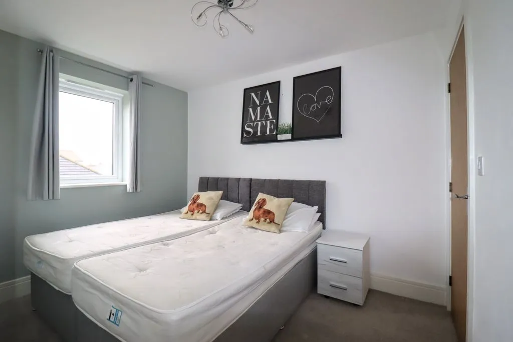 Knights Crescent, Bletchley, MK2, photo 12