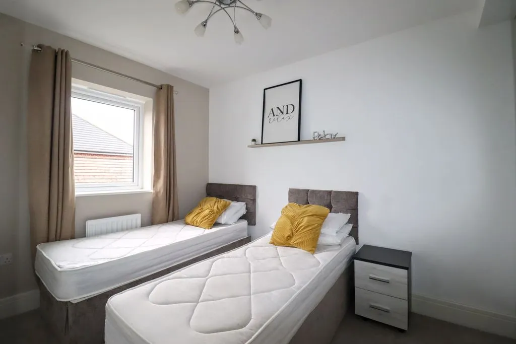 Knights Crescent, Bletchley, MK2, photo 4