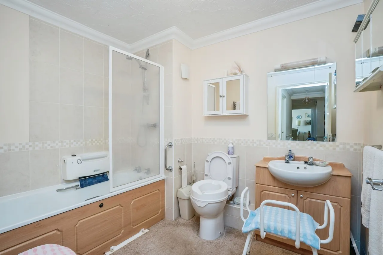 New Brighton Road, Emsworth, PO10, photo 8