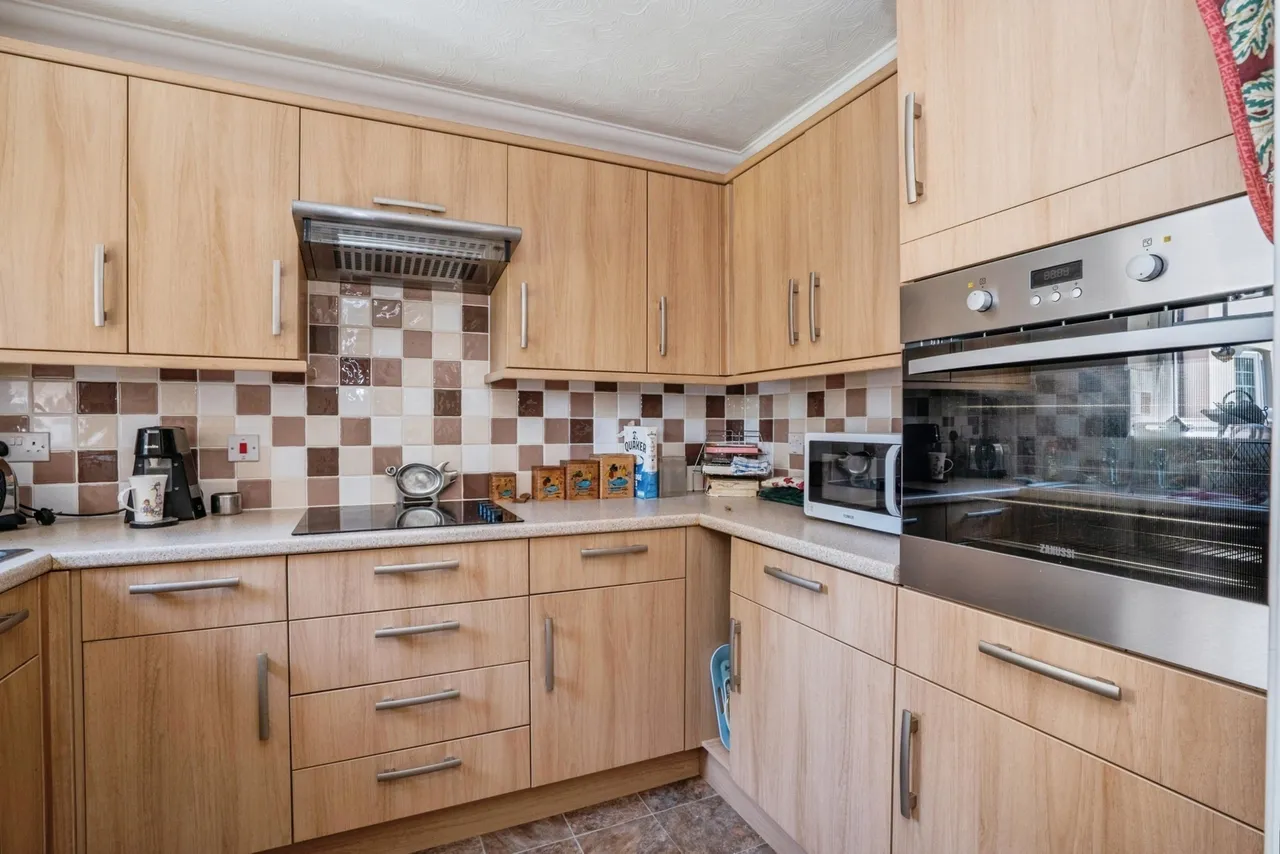 New Brighton Road, Emsworth, PO10, photo 6