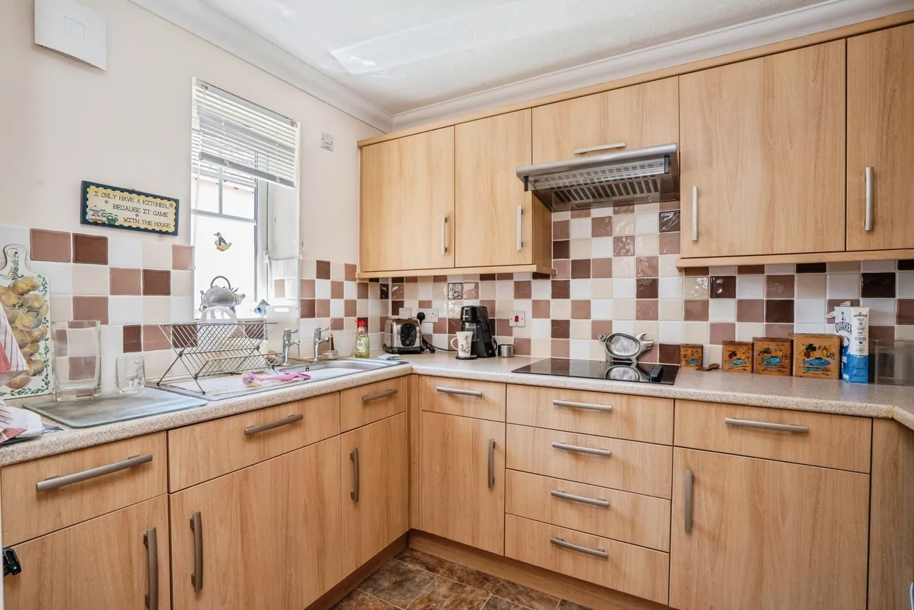 New Brighton Road, Emsworth, PO10, photo 4