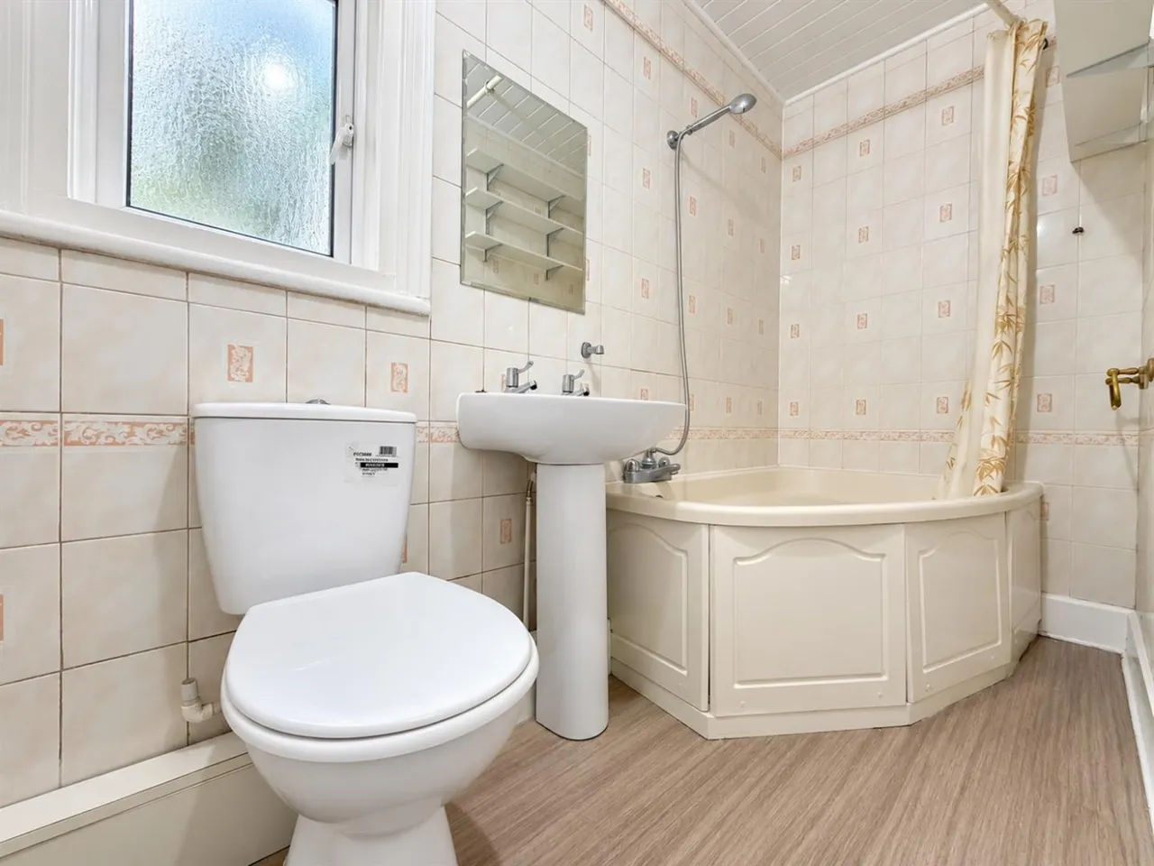 bed Apartment To LetLower Mortlake Road, Richmond, TW9, photo 5