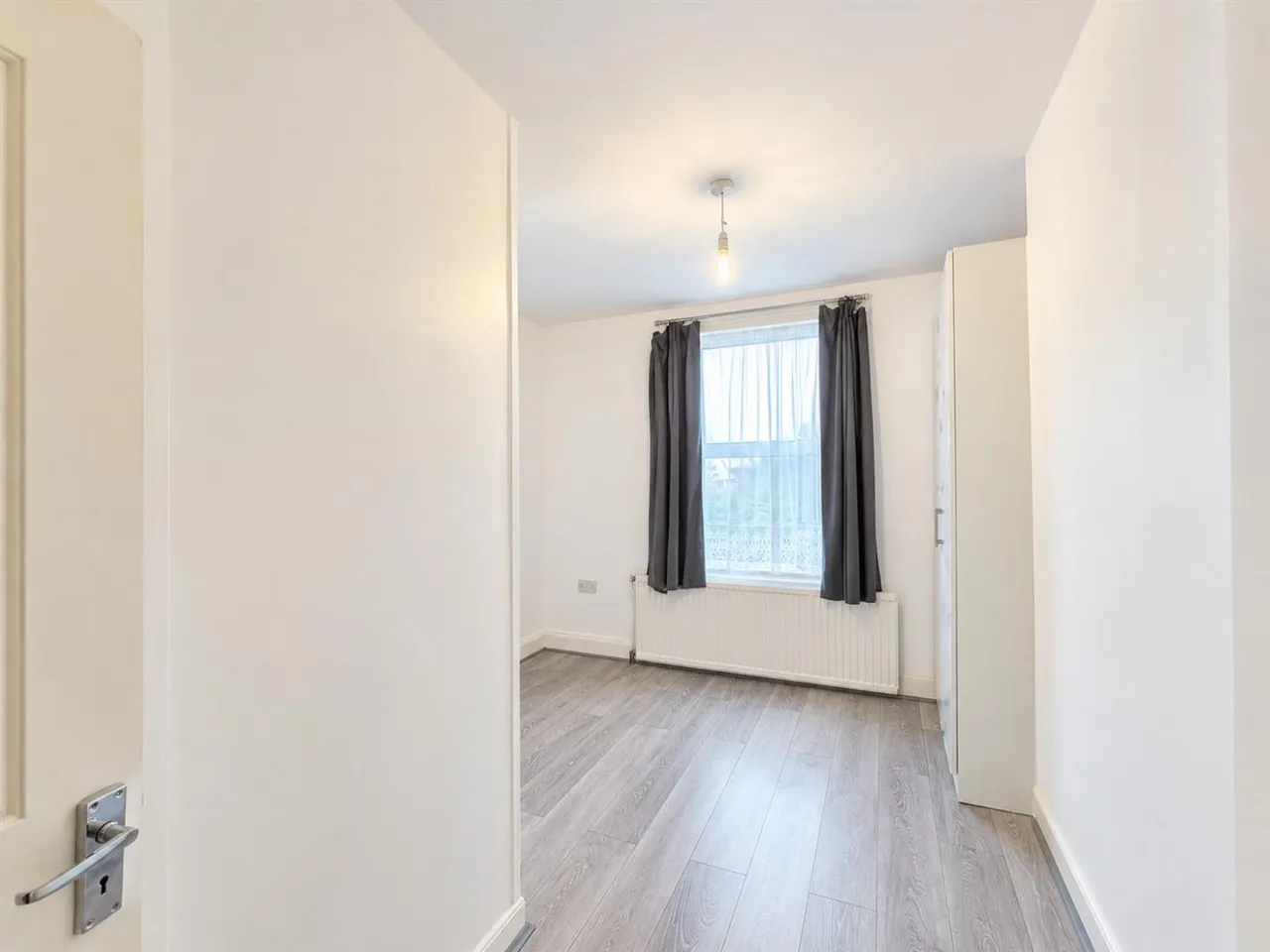 bed Apartment To LetLower Mortlake Road, Richmond, TW9, photo 7