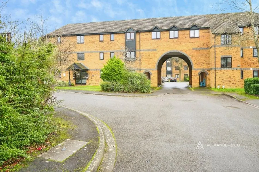 2 bed flat to rent, Heron Drive, Bicester, OX26
