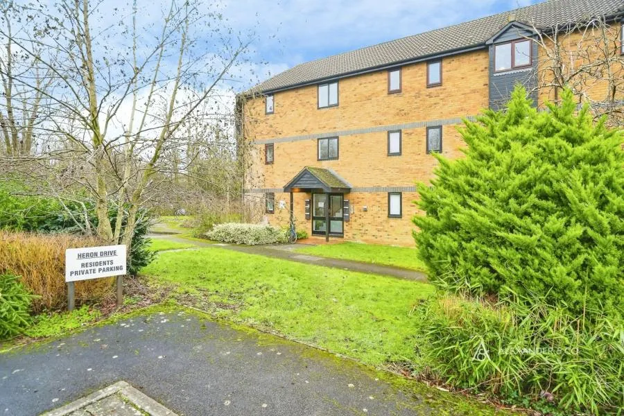 Heron Drive, Bicester, OX26, photo 2