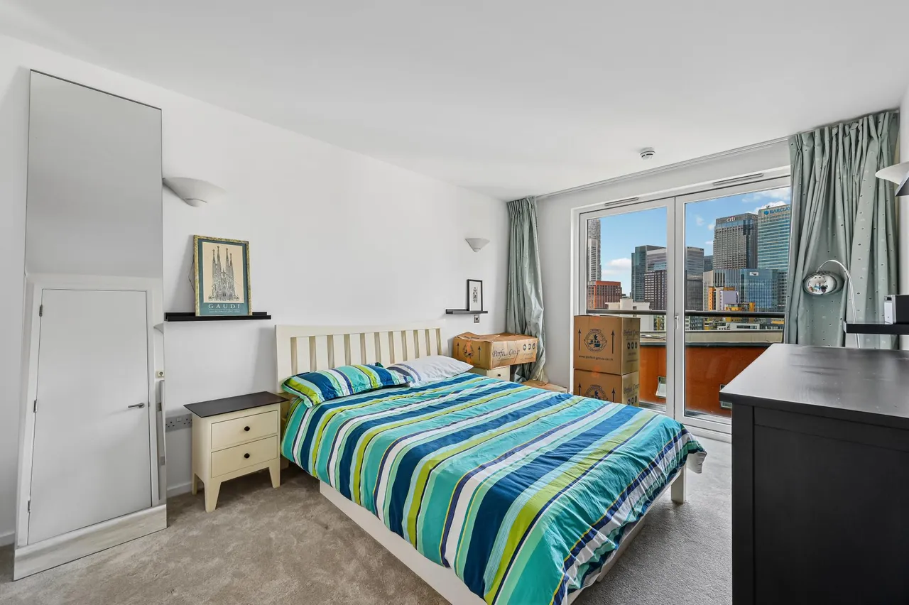 Fairmont Avenue, E14, photo 10