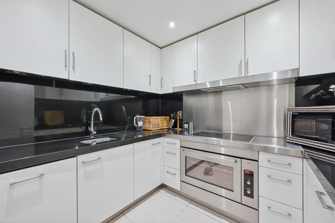 Fairmont Avenue, E14, photo 7