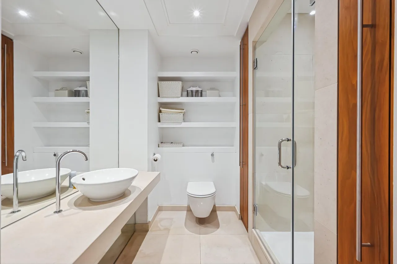 Fairmont Avenue, E14, photo 11