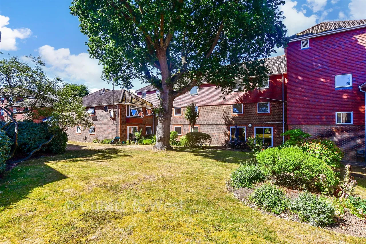 Horndean Road, Emsworth, PO10, photo 10