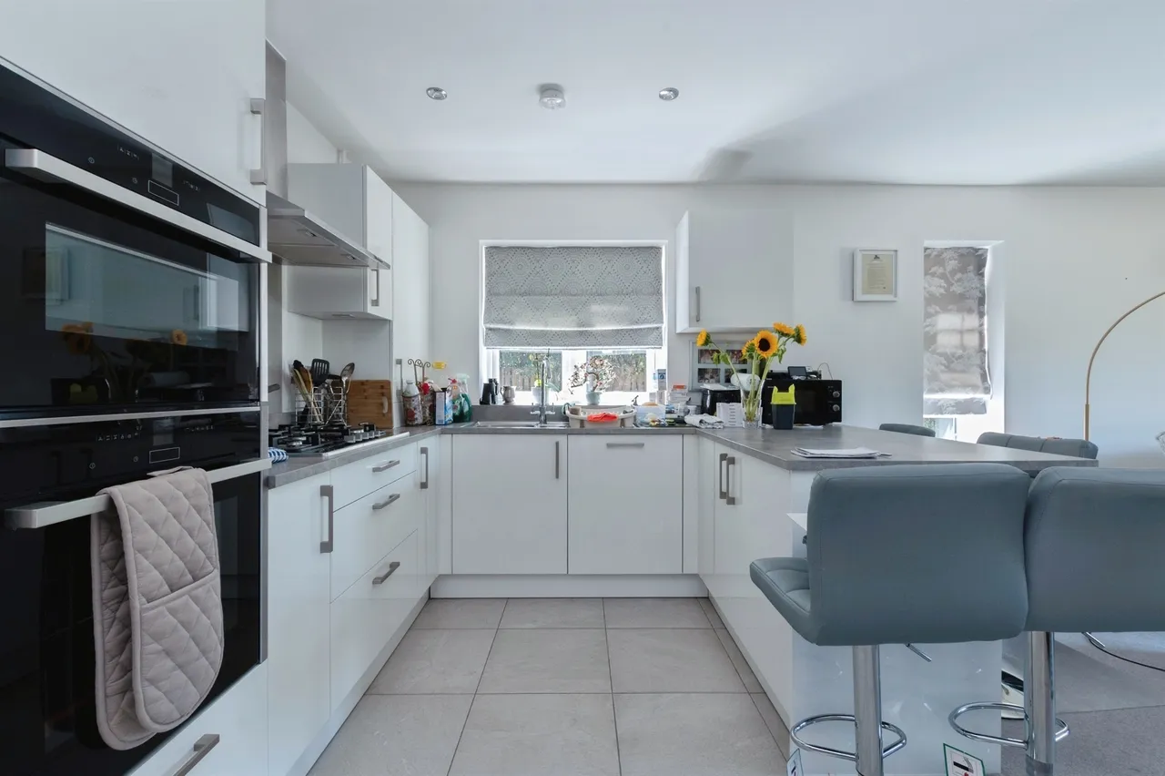 Golf Links Road, Ferndown, photo 4