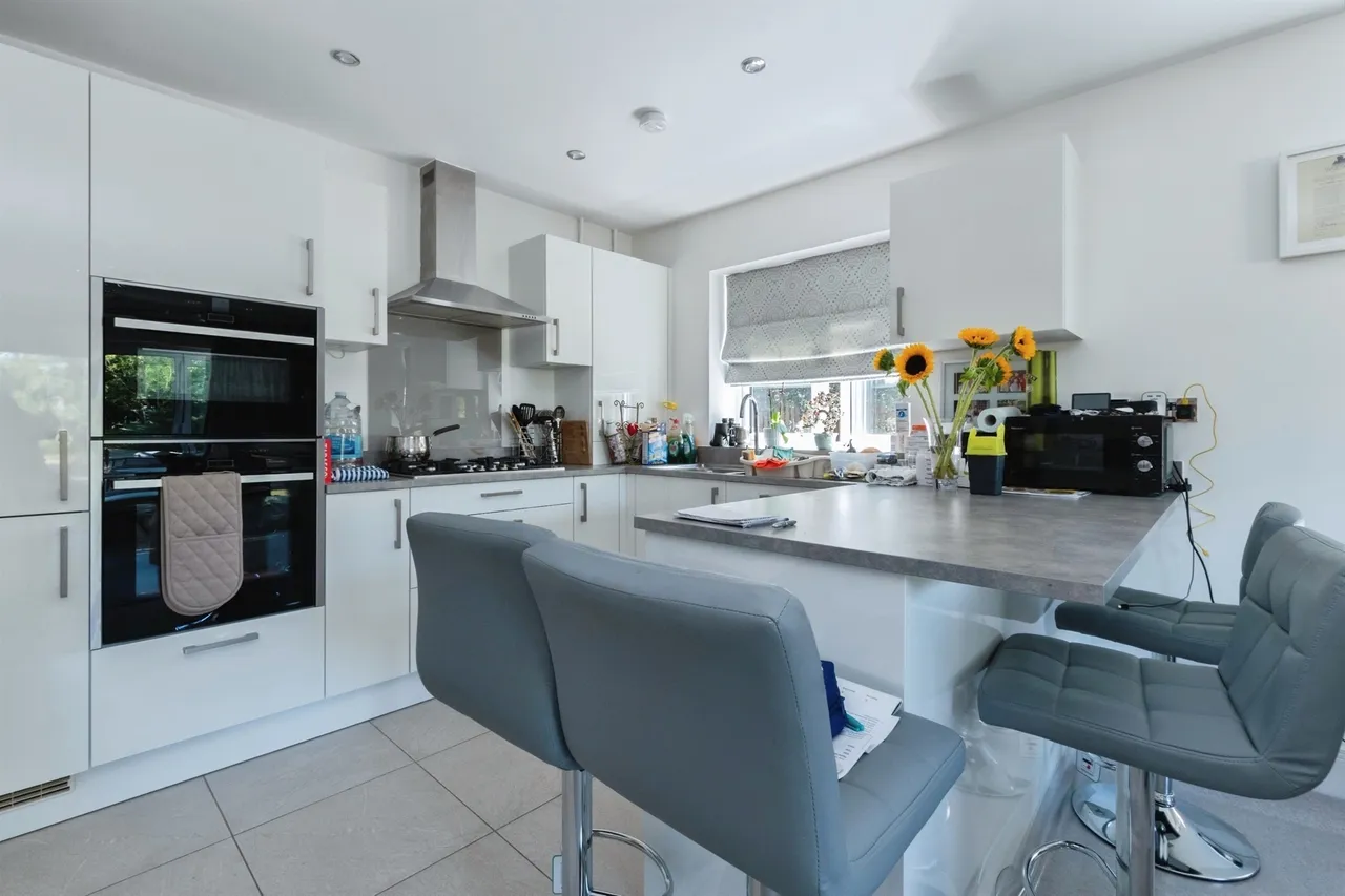 Golf Links Road, Ferndown, photo 6