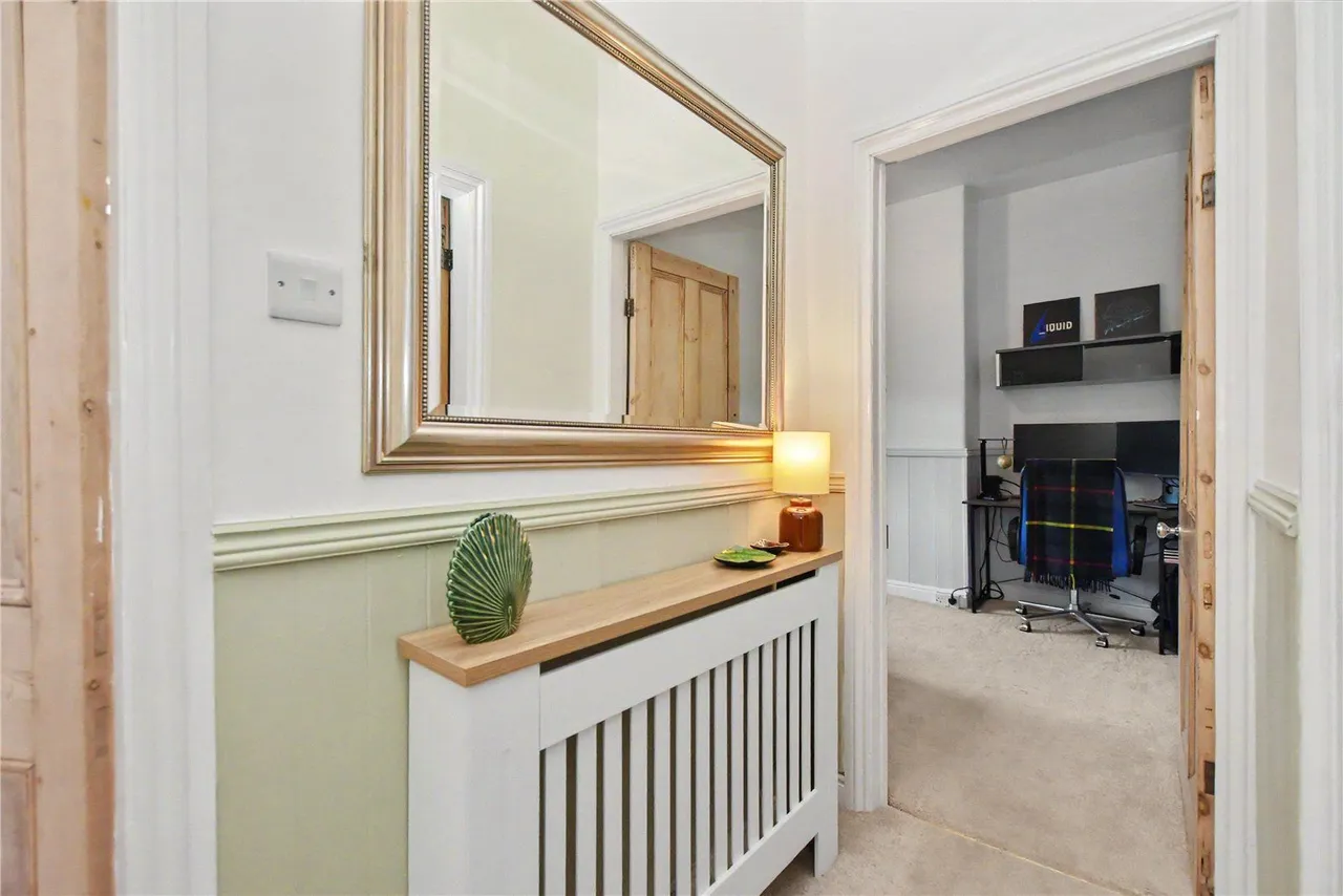 Carr Road, Calverley, LS28, photo 18