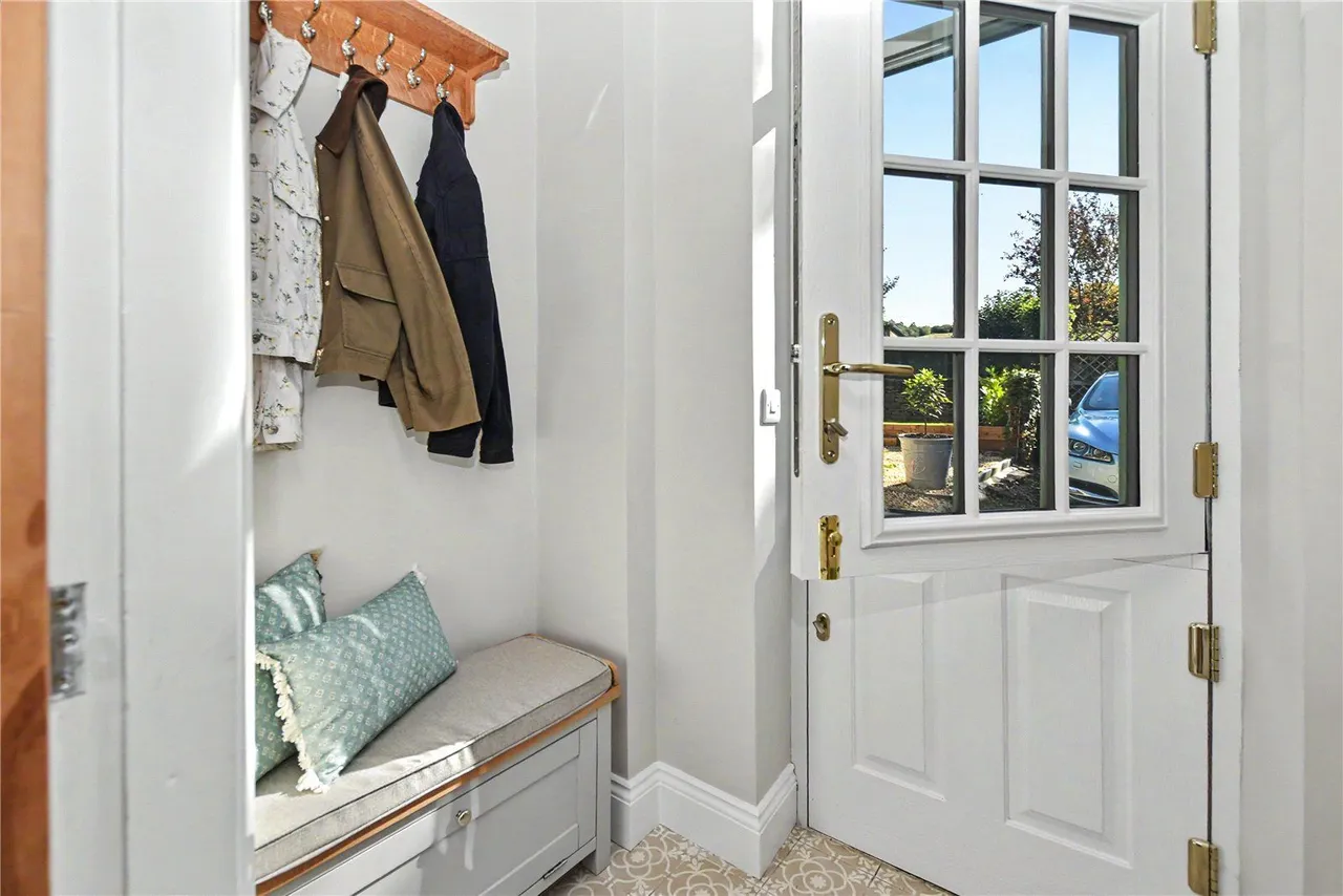 Carr Road, Calverley, LS28, photo 10