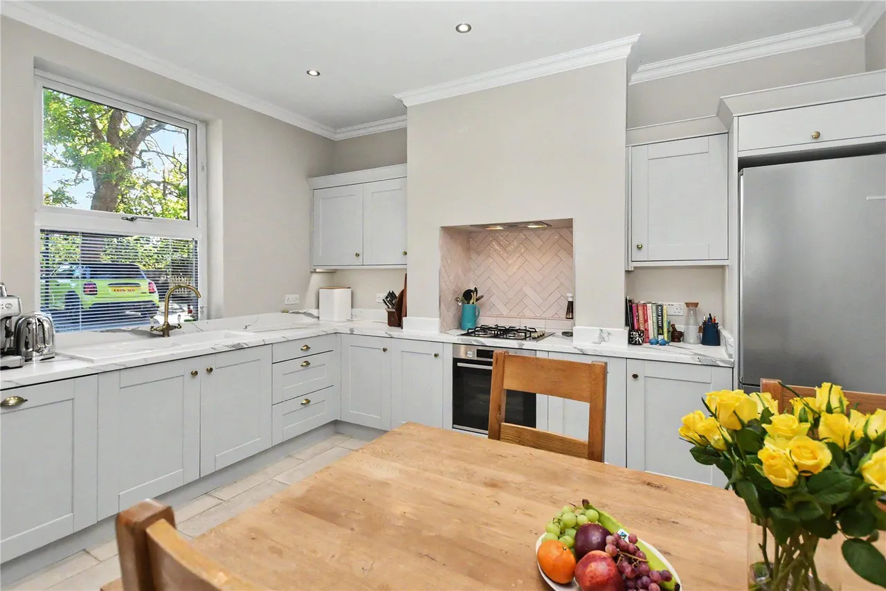 Carr Road, Calverley, LS28, photo 15