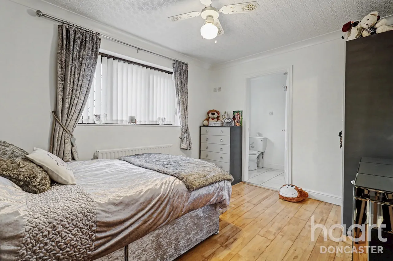 Bloomhill Road, Thorne, DN8, photo 23