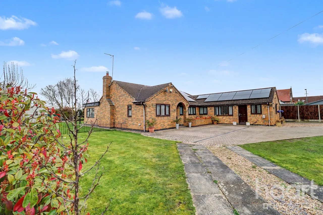 4 bed house for sale, Bloomhill Road, Thorne, DN8