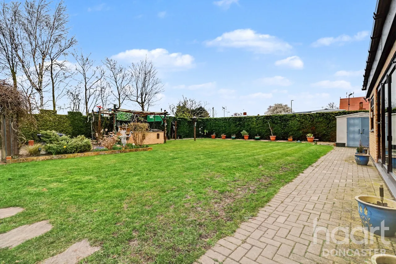 Bloomhill Road, Thorne, DN8, photo 4