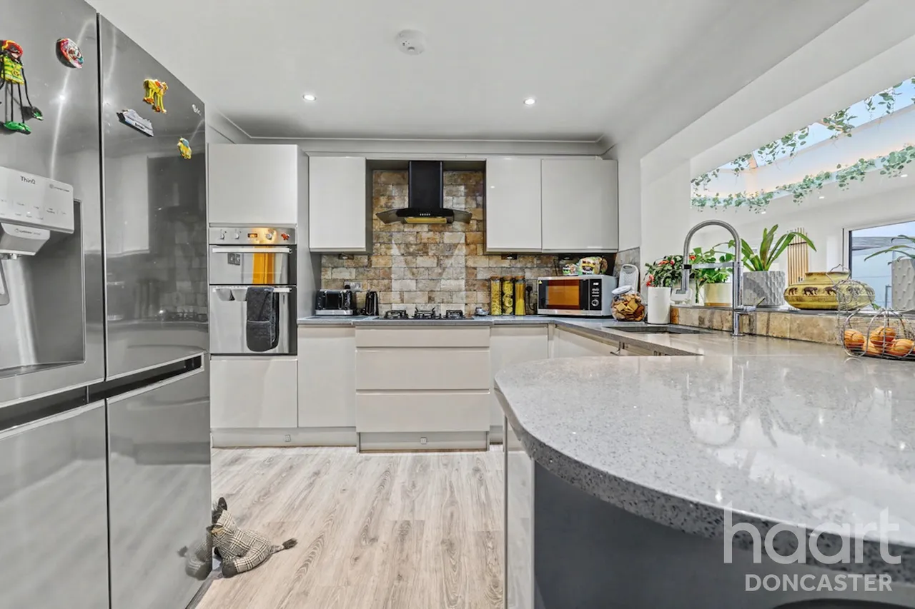 Bloomhill Road, Thorne, DN8, photo 12