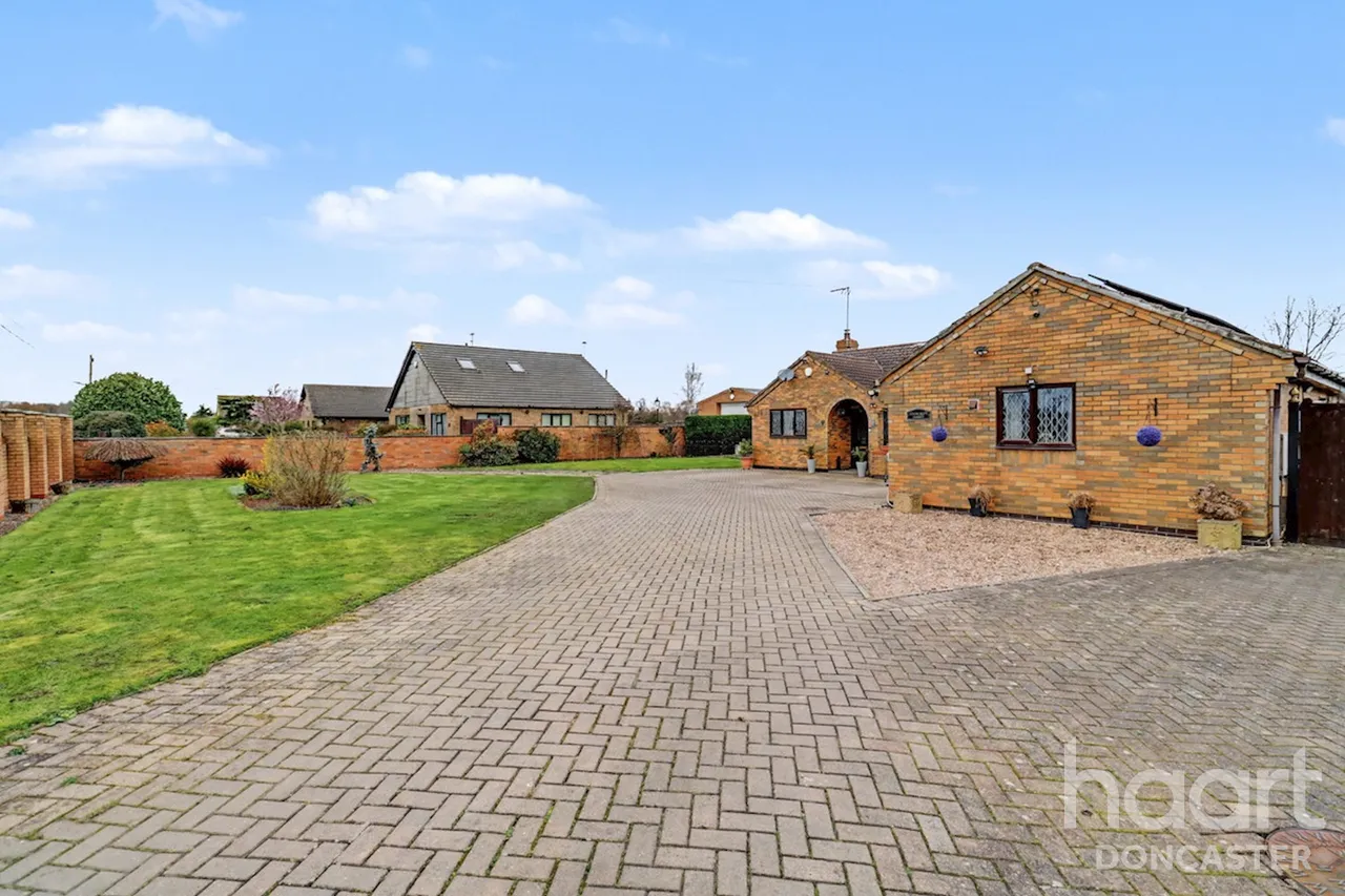 Bloomhill Road, Thorne, DN8, photo 39