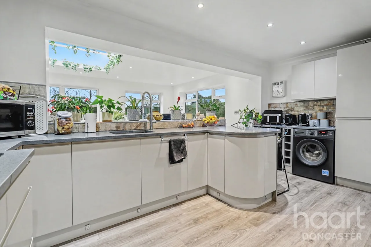 Bloomhill Road, Thorne, DN8, photo 13