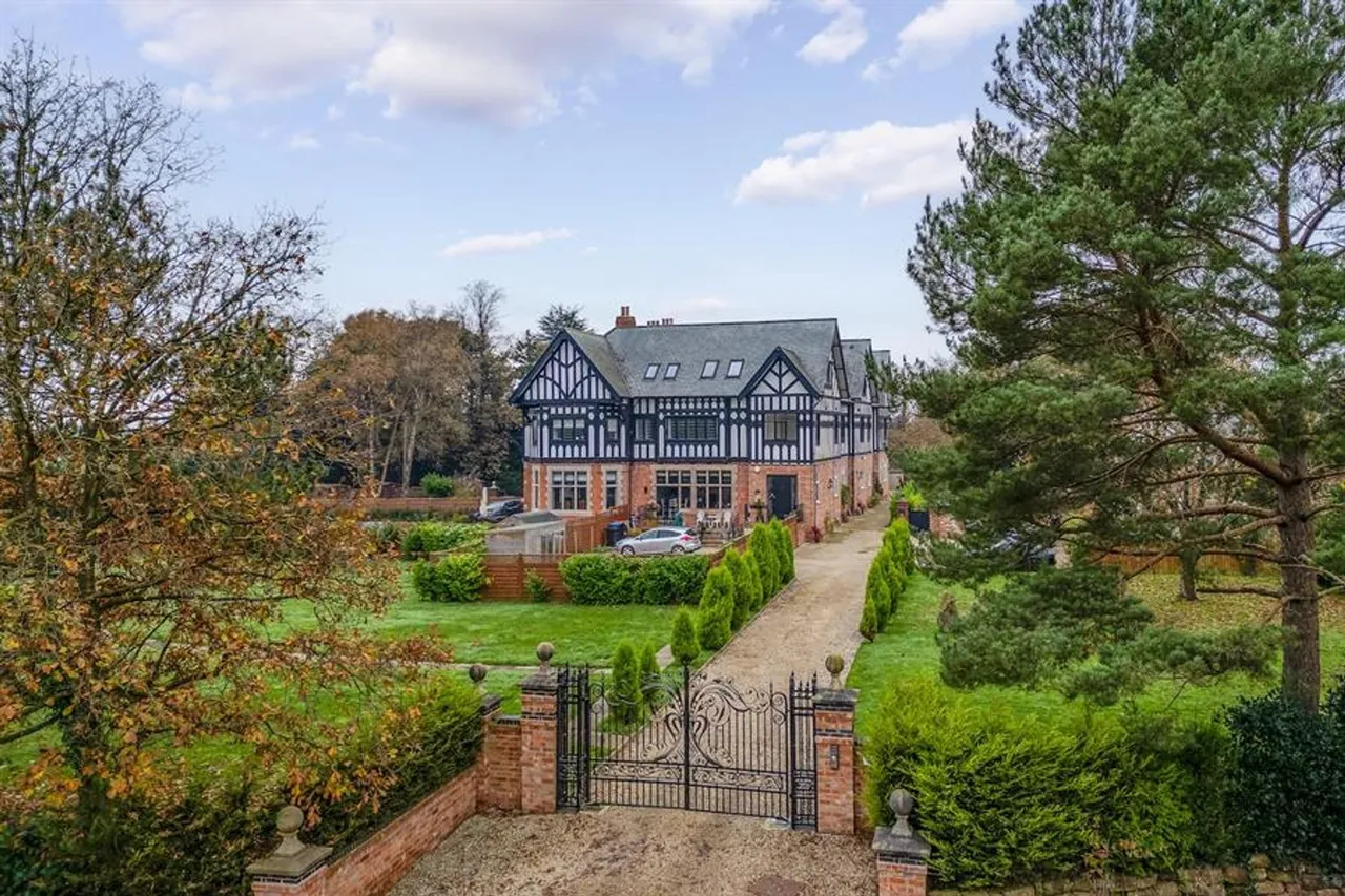 3 bed flat for sale, Ferma Lane, Cheshire