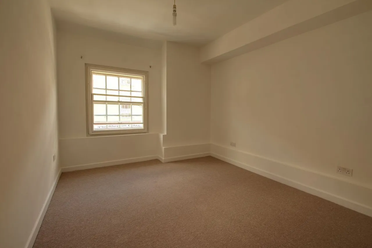 High Street, Shepton Mallet, BA4, photo 8