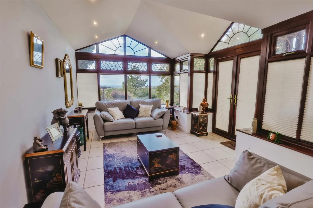 The Old Coach House, Sedgley, DY3, photo 36