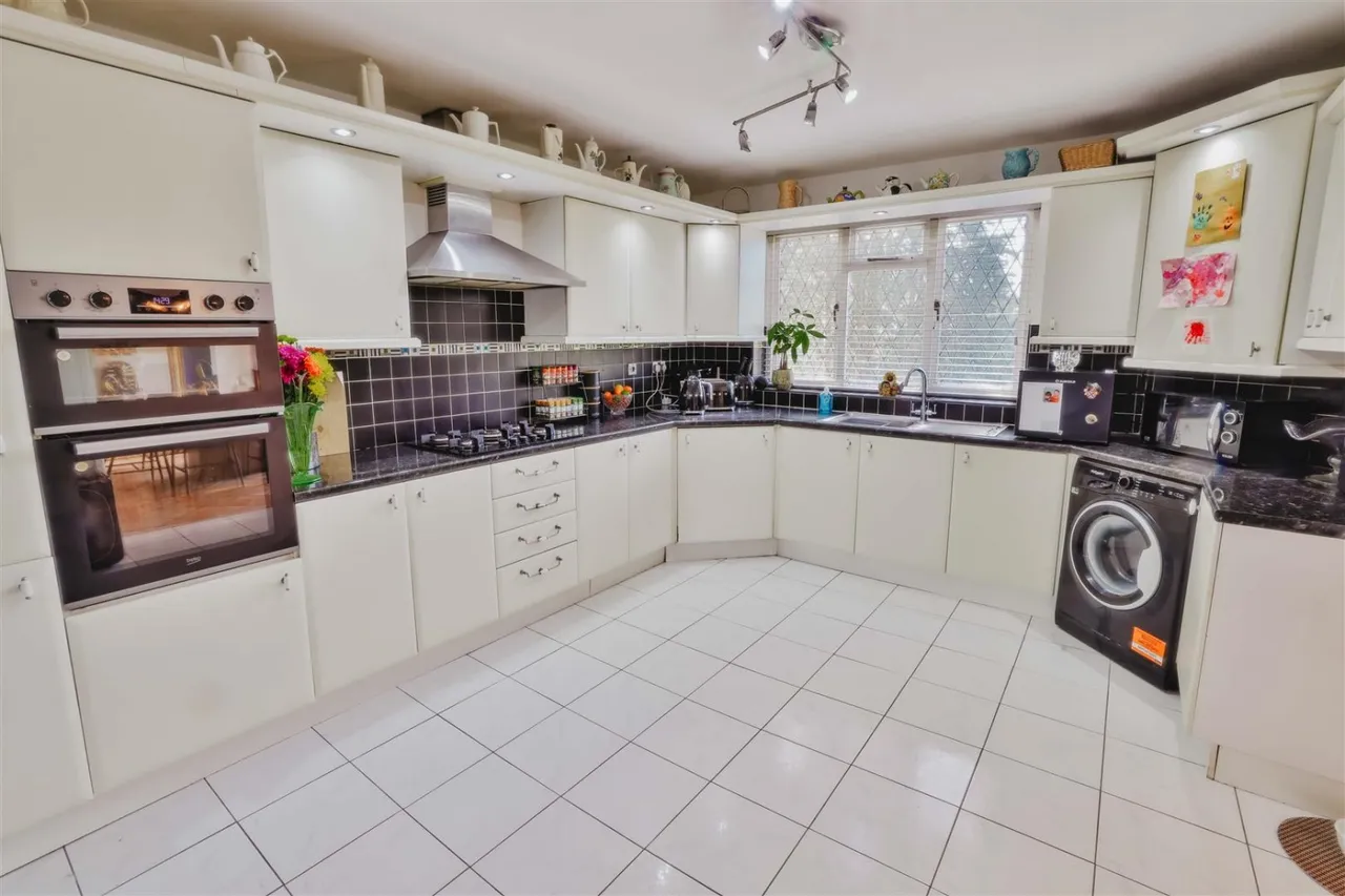 The Old Coach House, Sedgley, DY3, photo 10