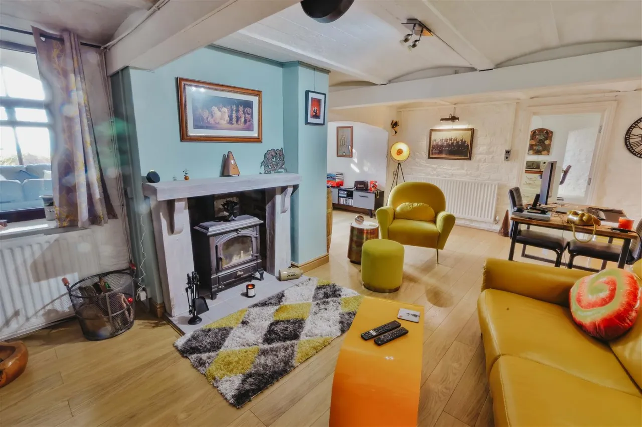 The Old Coach House, Sedgley, DY3, photo 34