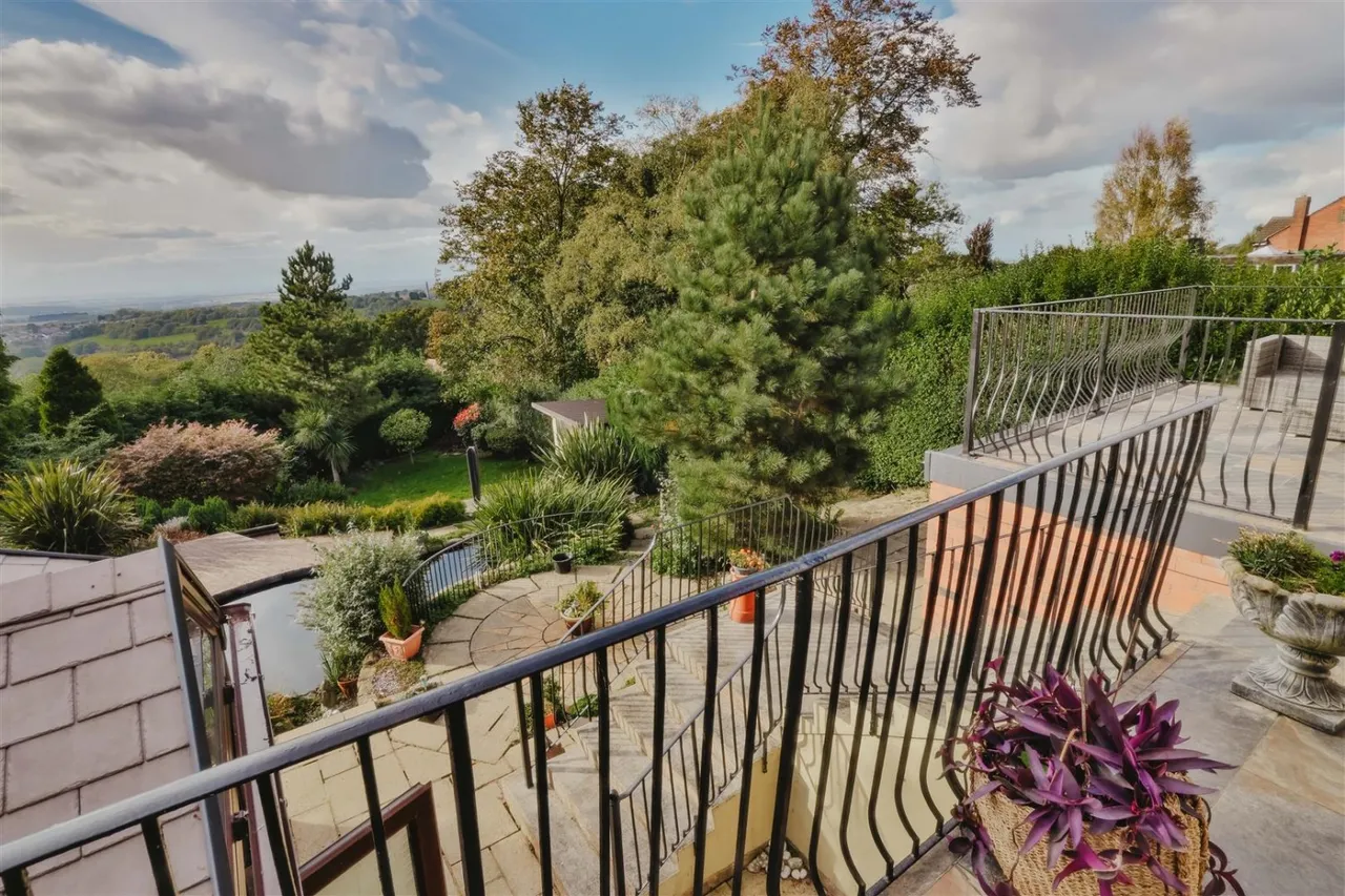 The Old Coach House, Sedgley, DY3, photo 42