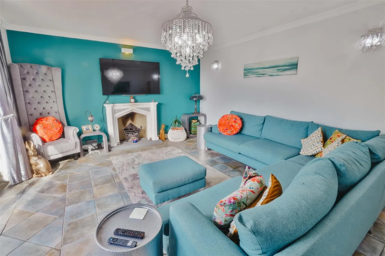 The Old Coach House, Sedgley, DY3, photo 2