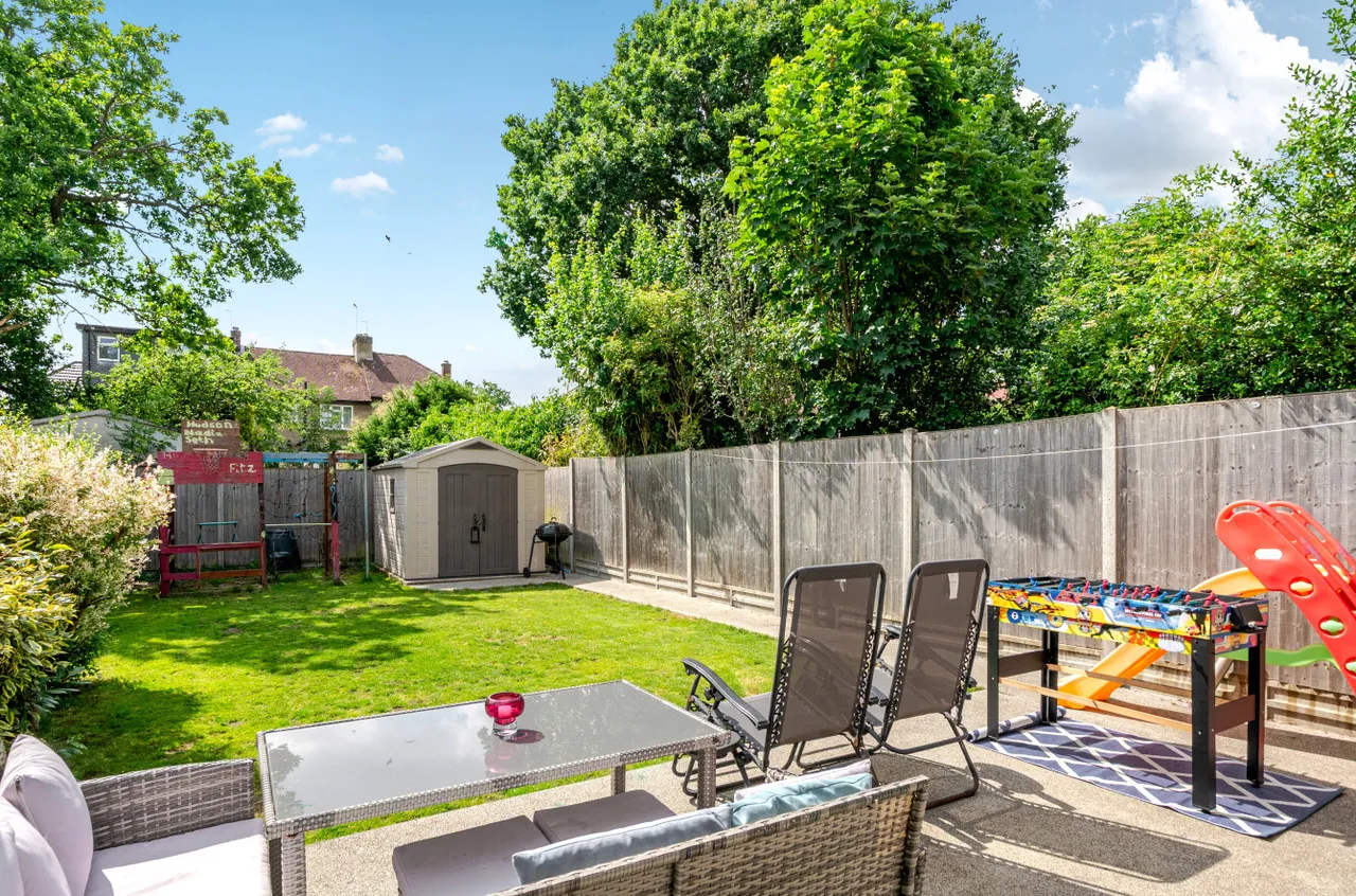 Cedar Lawn Avenue, Barnet, Hertfordshire, EN5 2LP, photo 18