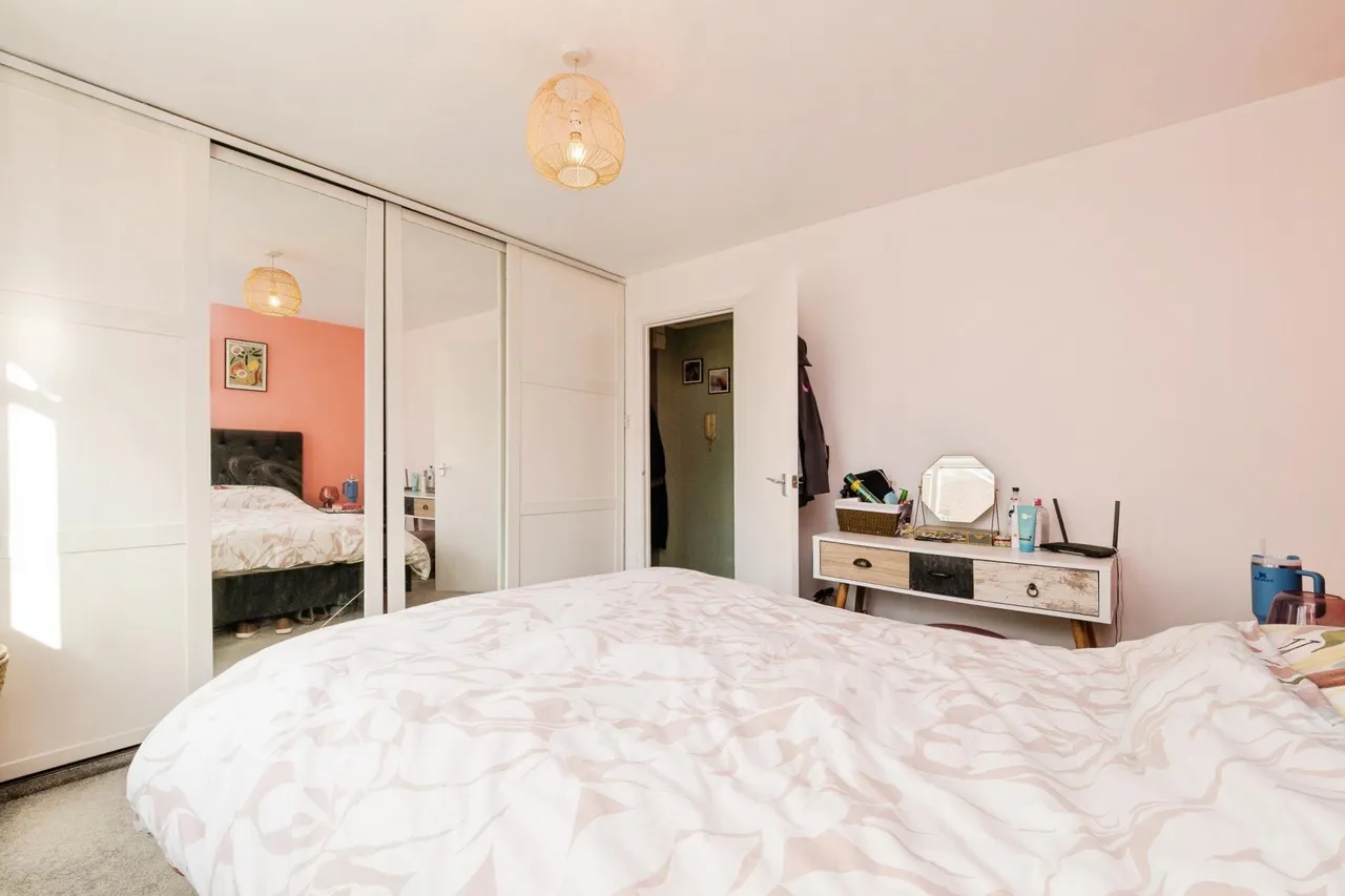 Greenacre Gardens, London, E17, photo 12