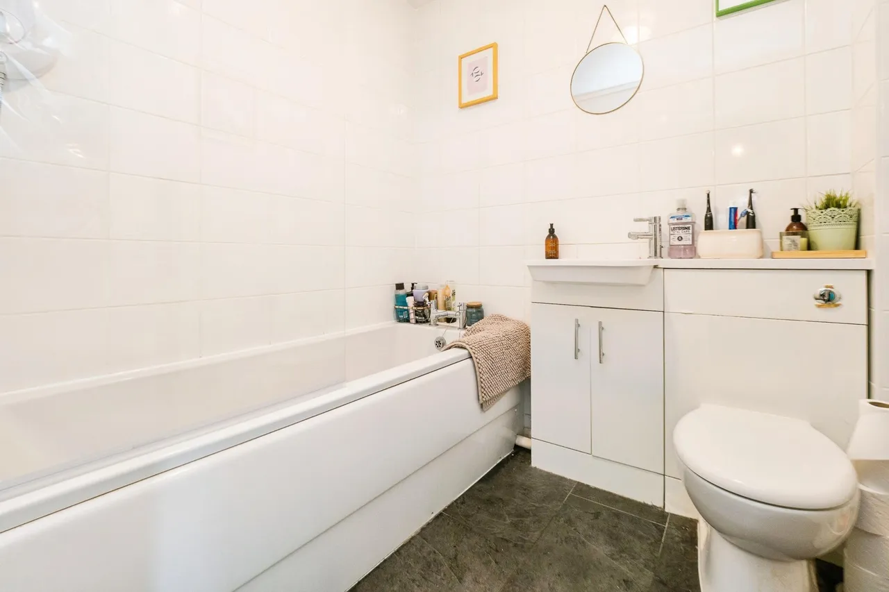 Greenacre Gardens, London, E17, photo 14