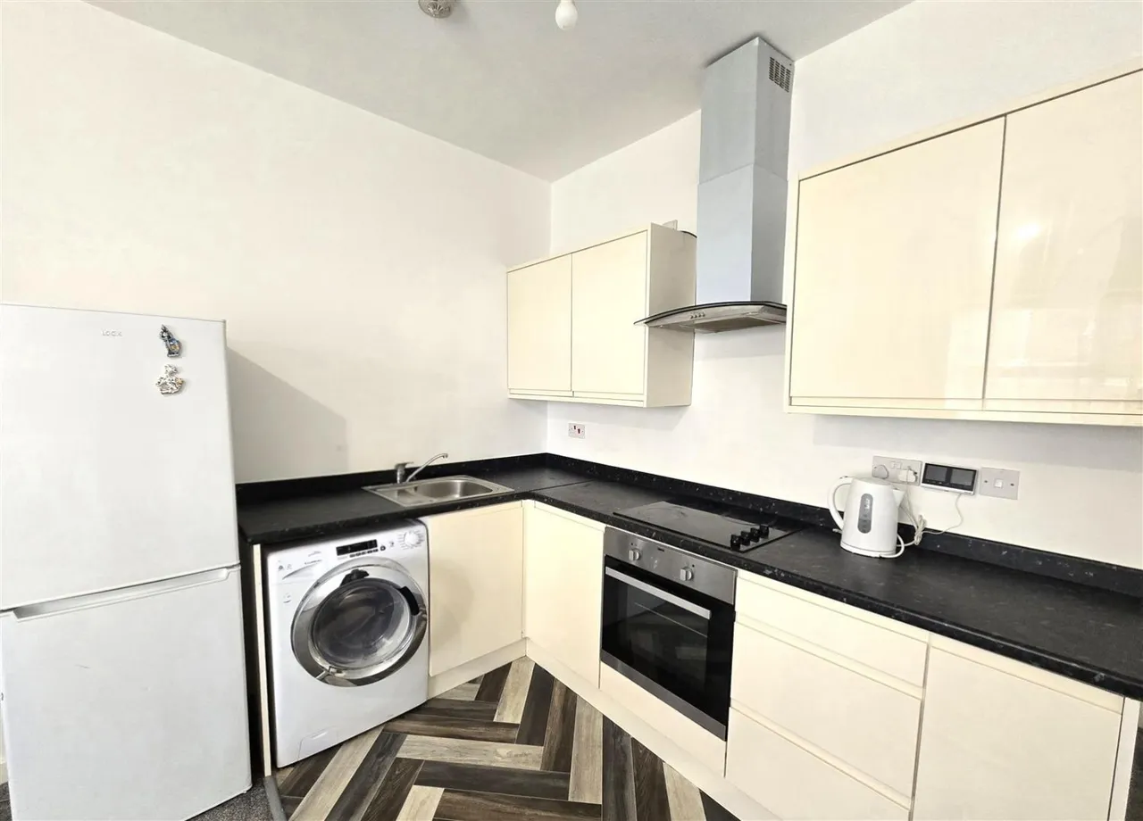 Queens Road, Aldershot, GU11, photo 6