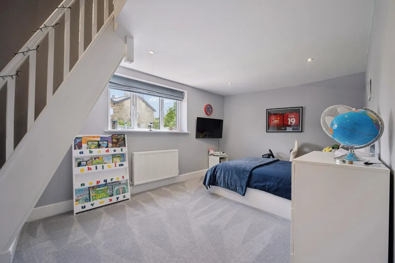 Crag Avenue, Summerseat, Bury, BL9 5NZ, photo 25