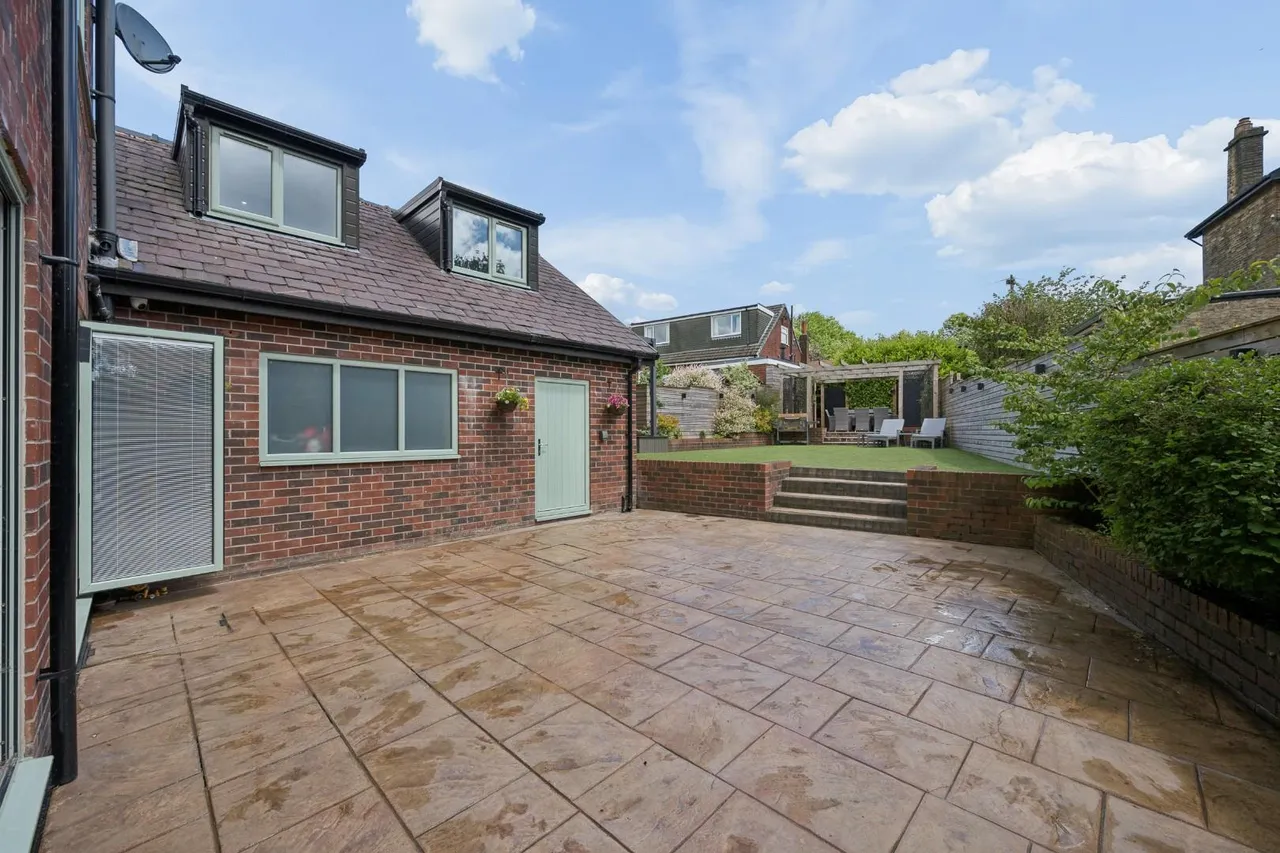 Crag Avenue, Summerseat, Bury, BL9 5NZ, photo 27