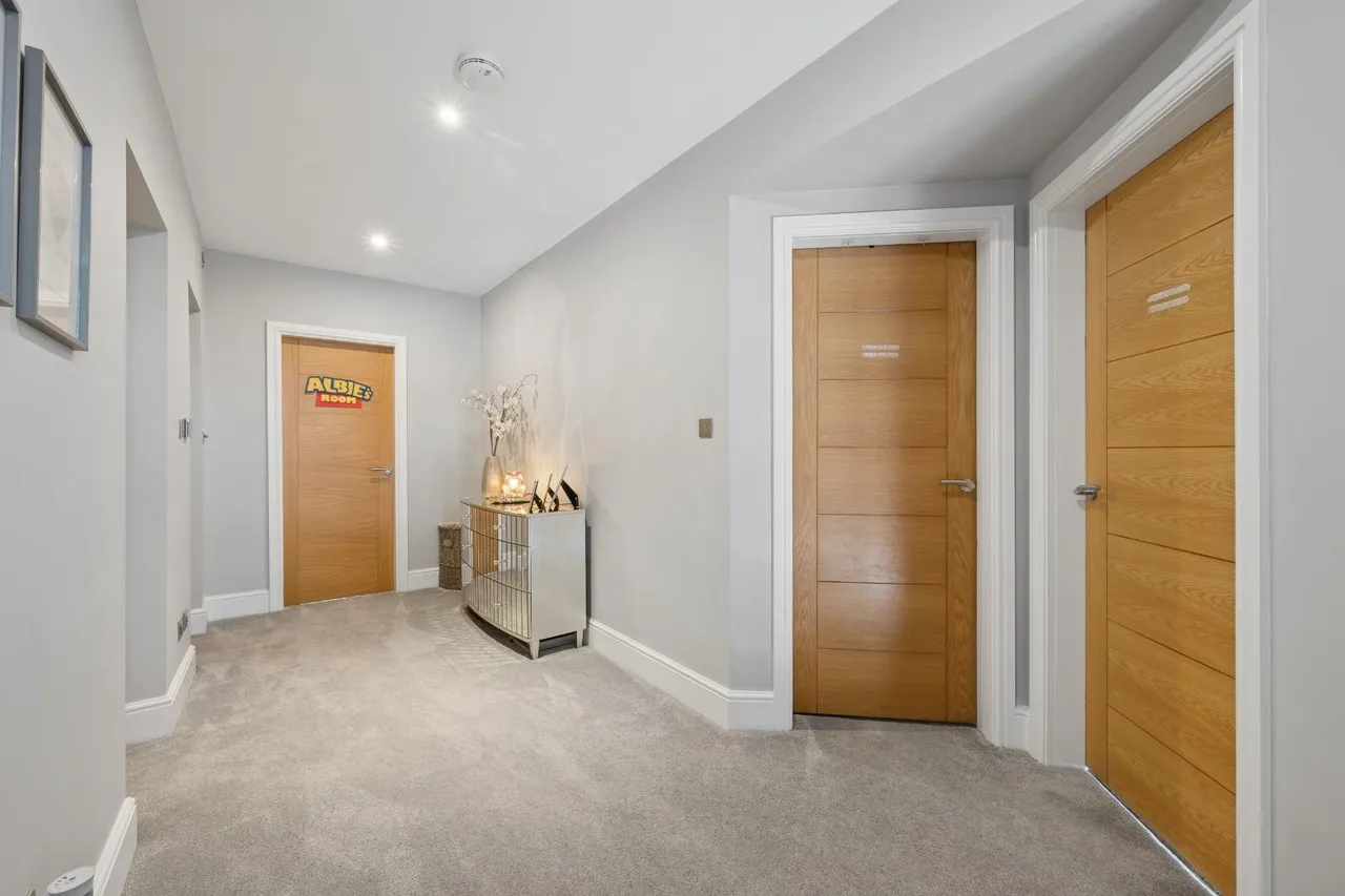 Crag Avenue, Summerseat, Bury, BL9 5NZ, photo 14