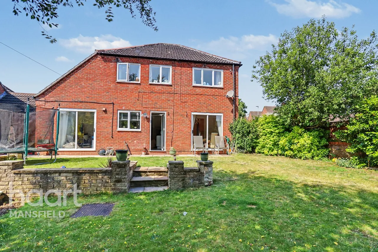 Chestnut Close, Mansfield, NG18, photo 32