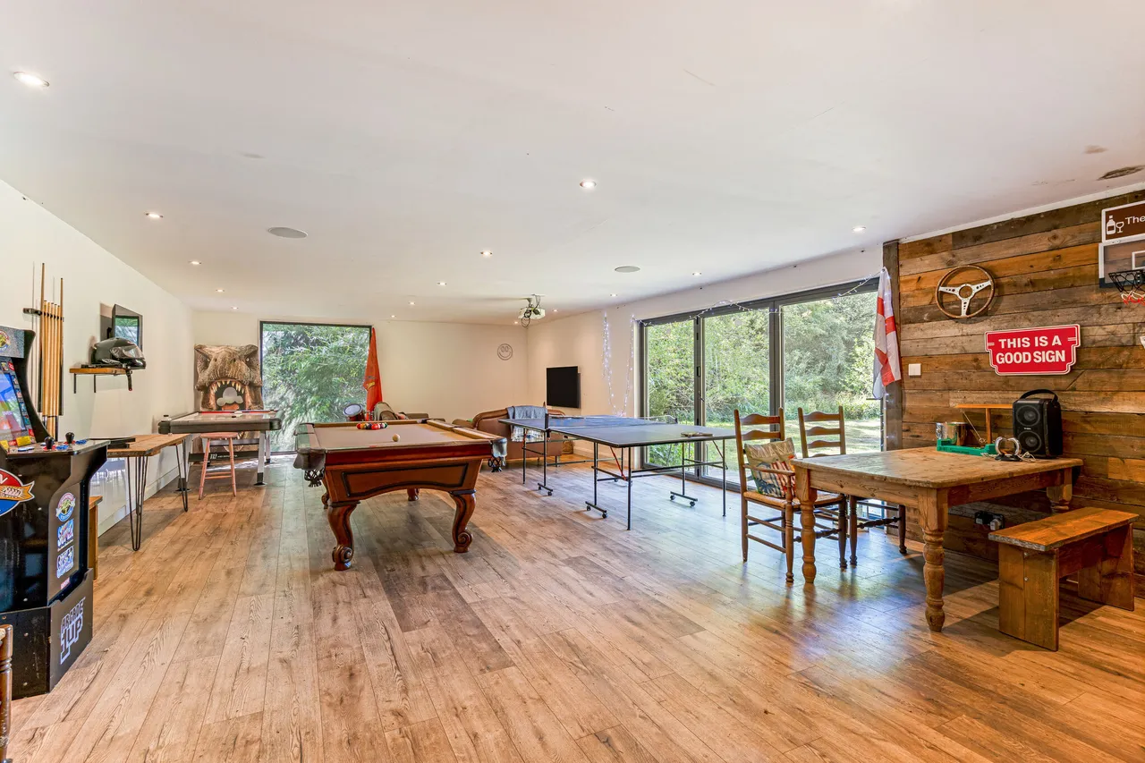 Tilford Road, Farnham, Surrey, GU9, photo 11