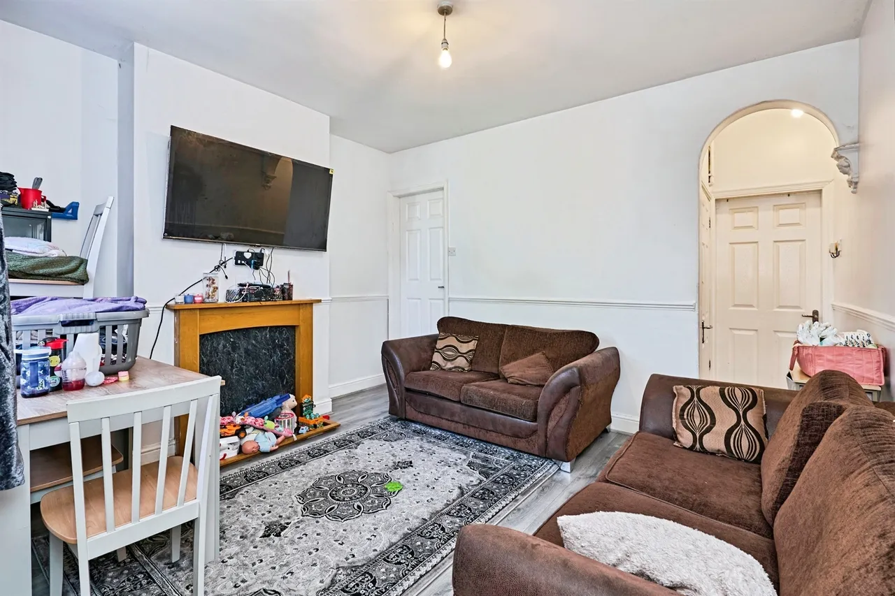 Short Street, Darlaston, WS10, photo 2