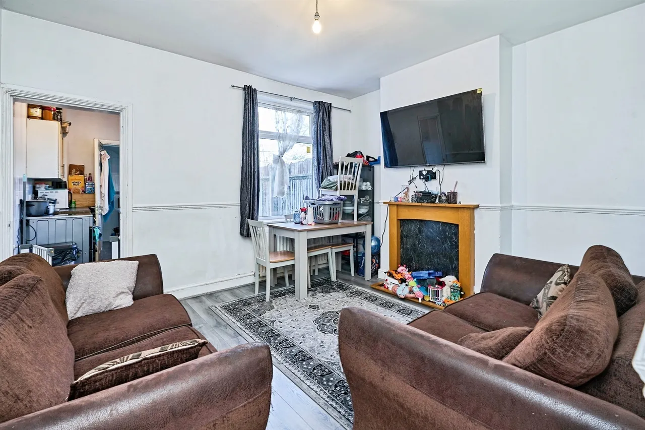 Short Street, Darlaston, WS10, photo 10