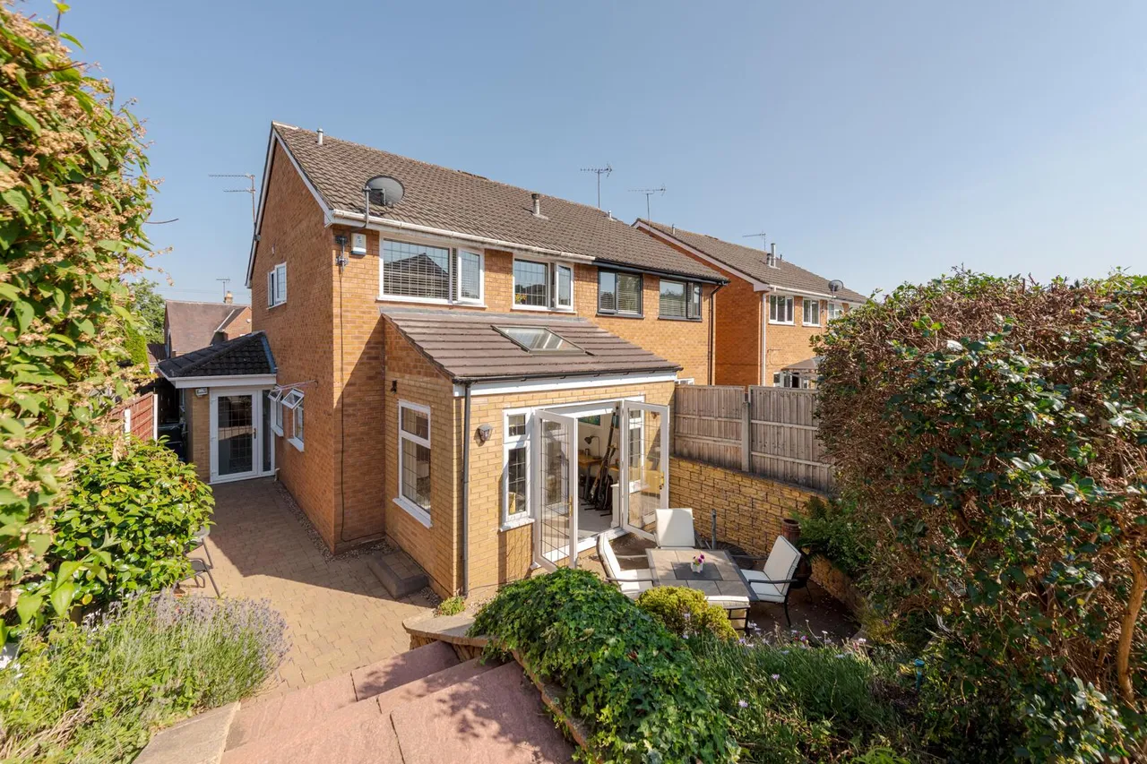 Fir Grove, Wollaston, Stourbridge, photo 30