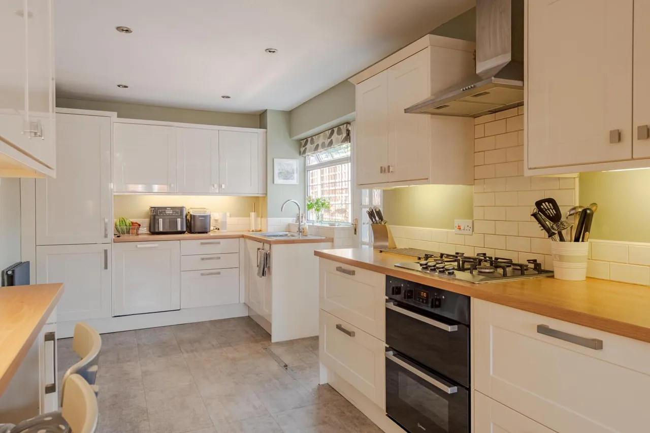 Fir Grove, Wollaston, Stourbridge, photo 11