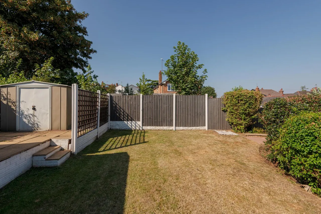 Fir Grove, Wollaston, Stourbridge, photo 33
