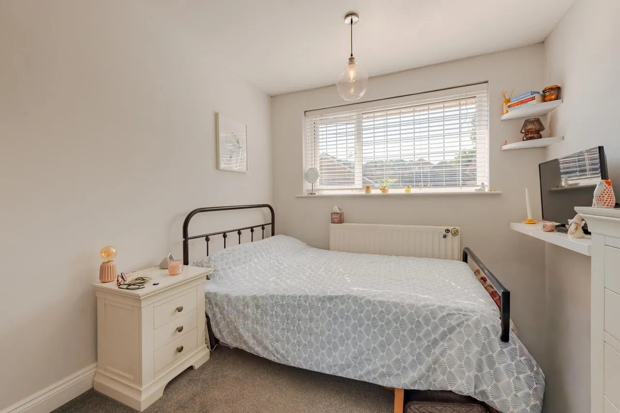 Fir Grove, Wollaston, Stourbridge, photo 23