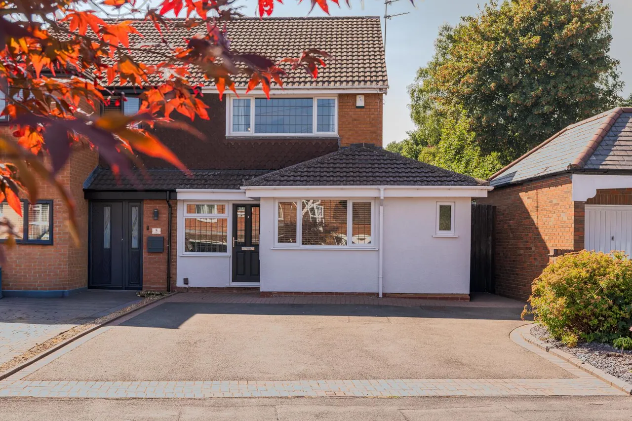 Fir Grove, Wollaston, Stourbridge, photo 35