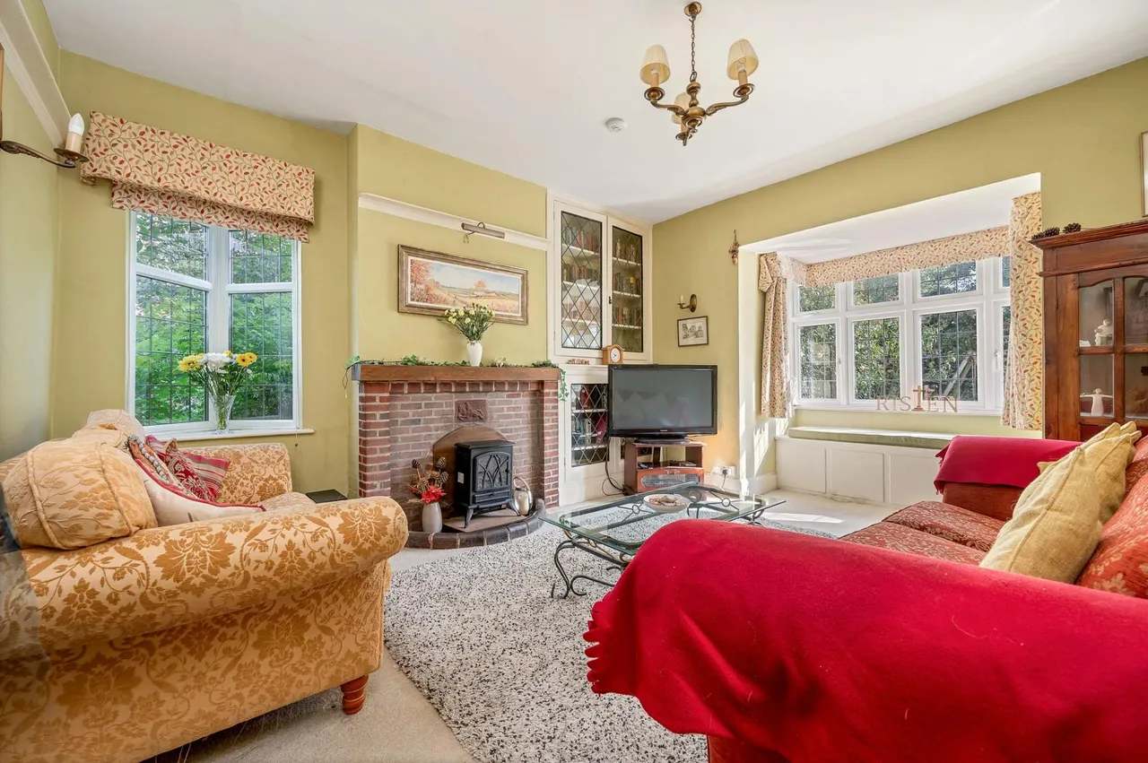Main Street, Asfordby, LE14, photo 10