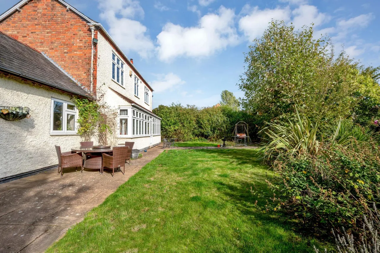 Main Street, Asfordby, LE14, photo 19