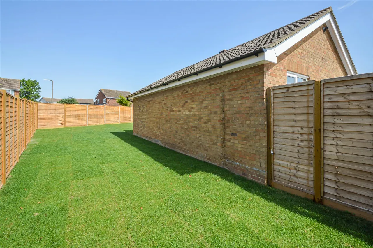 Lundy Close, Haverhill, CB9, photo 15